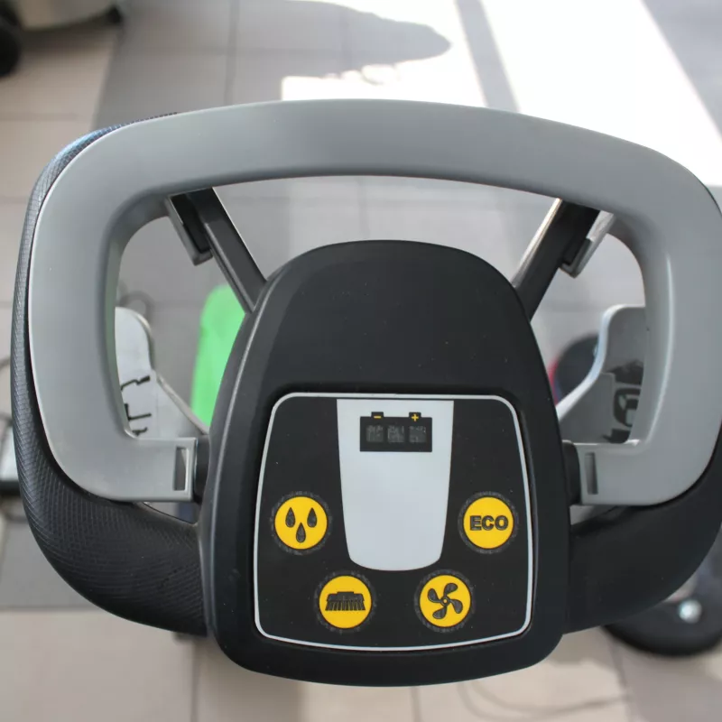 Autolaveuse C45B – Compacte, performante et écologique | Nettoyage professionnel
