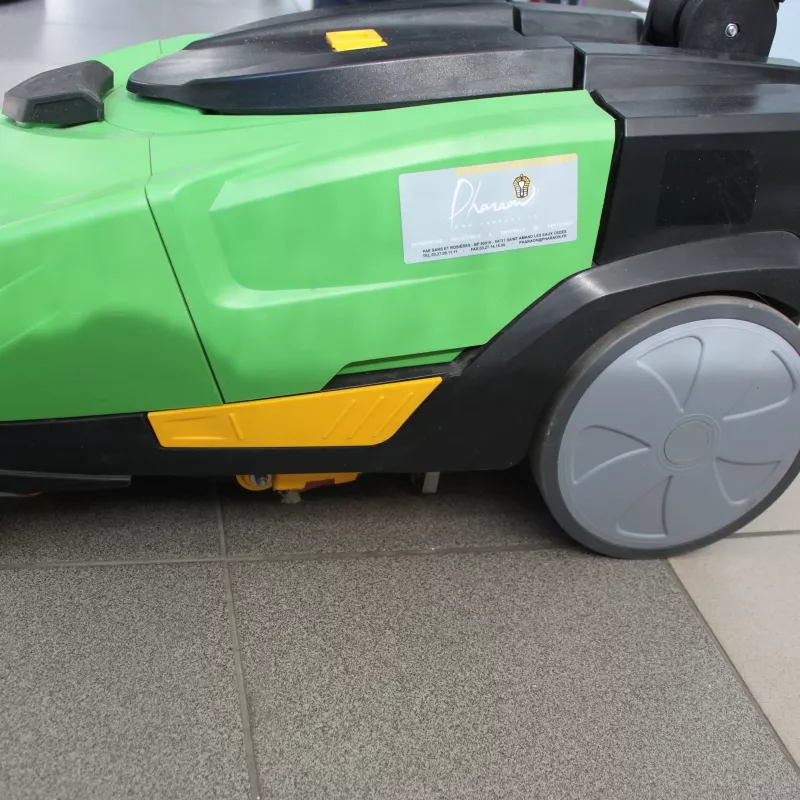 Autolaveuse C45B – Compacte, performante et écologique | Nettoyage professionnel