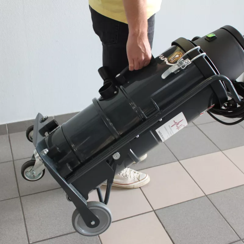 Aspirateur industriel compact et maniable avec poignée verticale