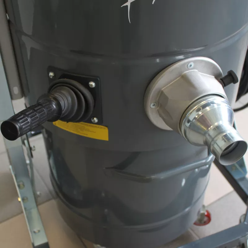 ZFRELT Aspirateur industriel poussières et déchets triphasé polyvalent - Reconditionné grade A+