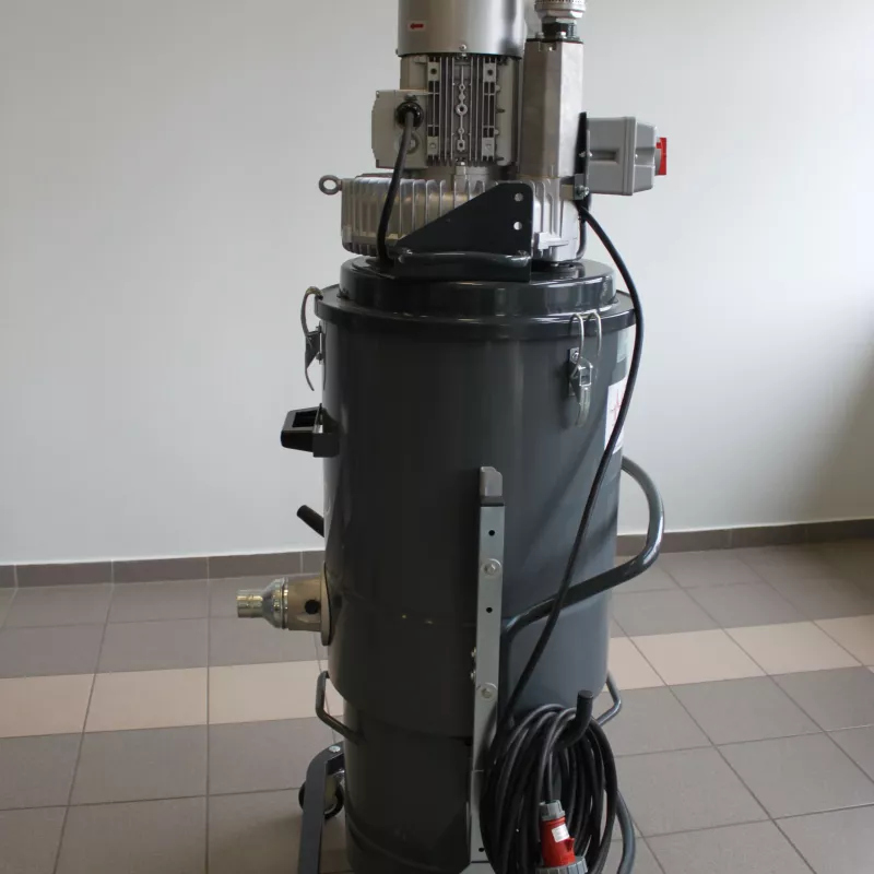 ZFRELT Aspirateur industriel poussières et déchets triphasé polyvalent - Reconditionné grade A+