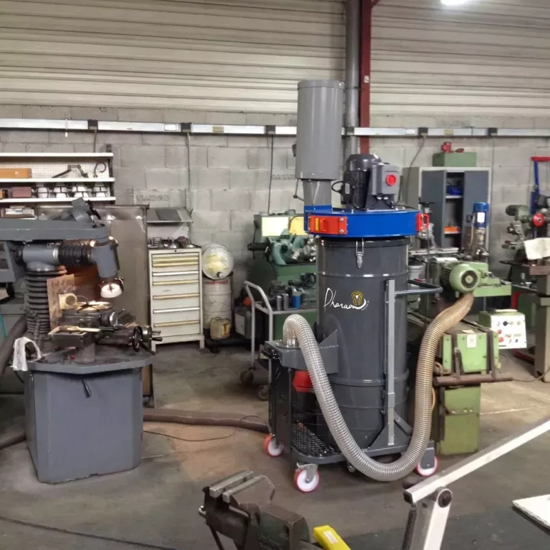 ZFREVAP560K1PN | Dépoussiéreur industriel 1,1 kW avec cuve 100L