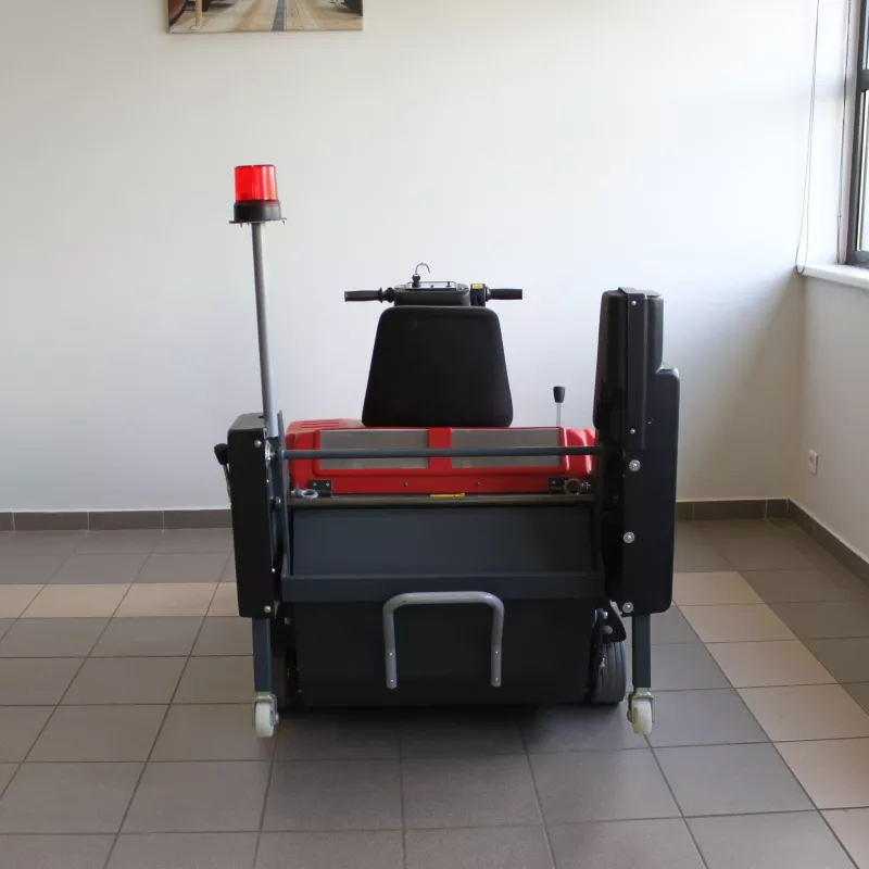 Balayeuse autoportée DUSTY1100 ET PLUS à batteries - Reconditionné Grade B