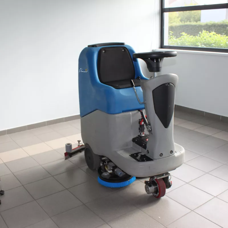 Autolaveuse reconditionnée autoportée ECOSMA65 à batteries