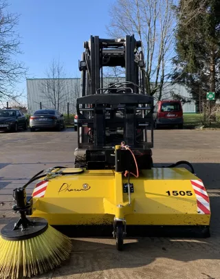 Balayeuse adaptable pour chariots élévateurs SETH1505